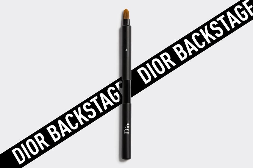 Dior - Dior Backstage Retractable Lip Brush N° 31 Dior backstage retractable lip brush n°31 Open gallery