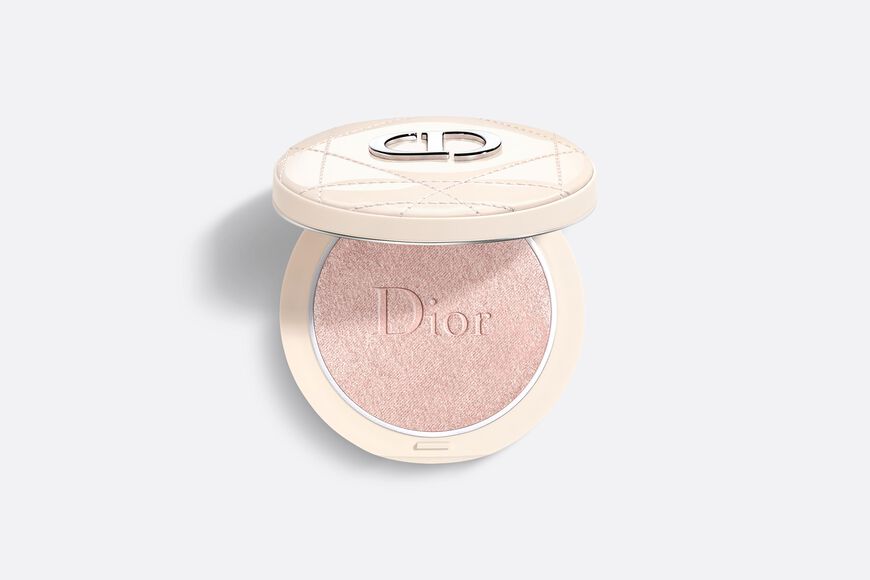 Dior - DIOR超完美持久亮采餅 打亮修容亮采餅–長效持妝–95%*天然光燦礦物粒子 - 6 Open gallery