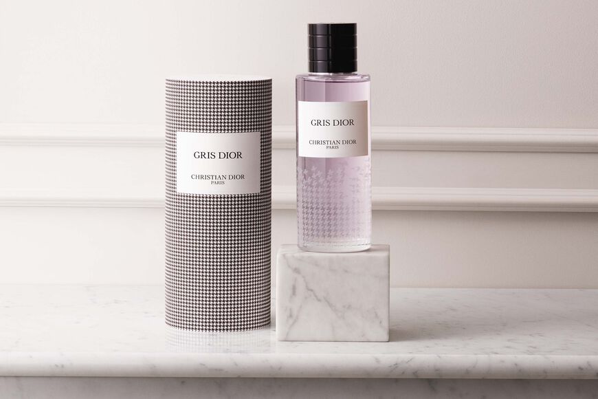 Dior - Gris Dior - New Look Limited Edition Eau de parfum - citrus and floral notes - 4 Open gallery