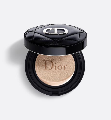 Dior - 恆久貼肌亮澤氣墊粉底 清新粉底 - 24小時持久水潤 - 亮澤妝效