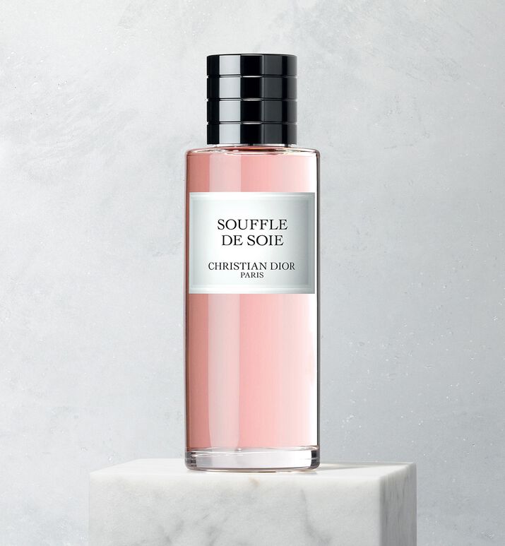 Souffle De Soie Fragrance The Fragrance Akin To A Silky Caress Dior