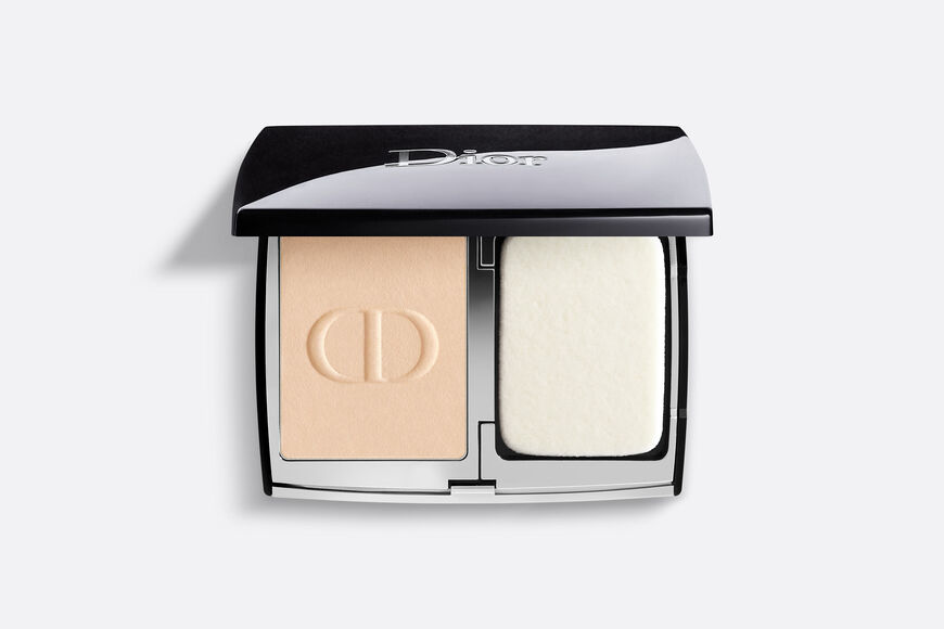 Dior - Dior Forever Natural Velvet Transfer-proof compact foundation - 90% natural-origin ingredients - 13 Open gallery