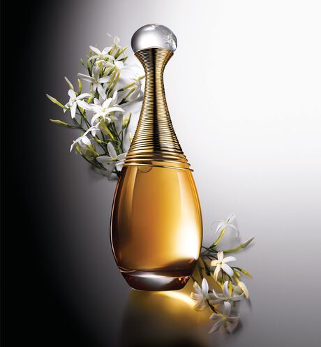 Dior - J'adore Eau de parfum - 3 aria_openGallery