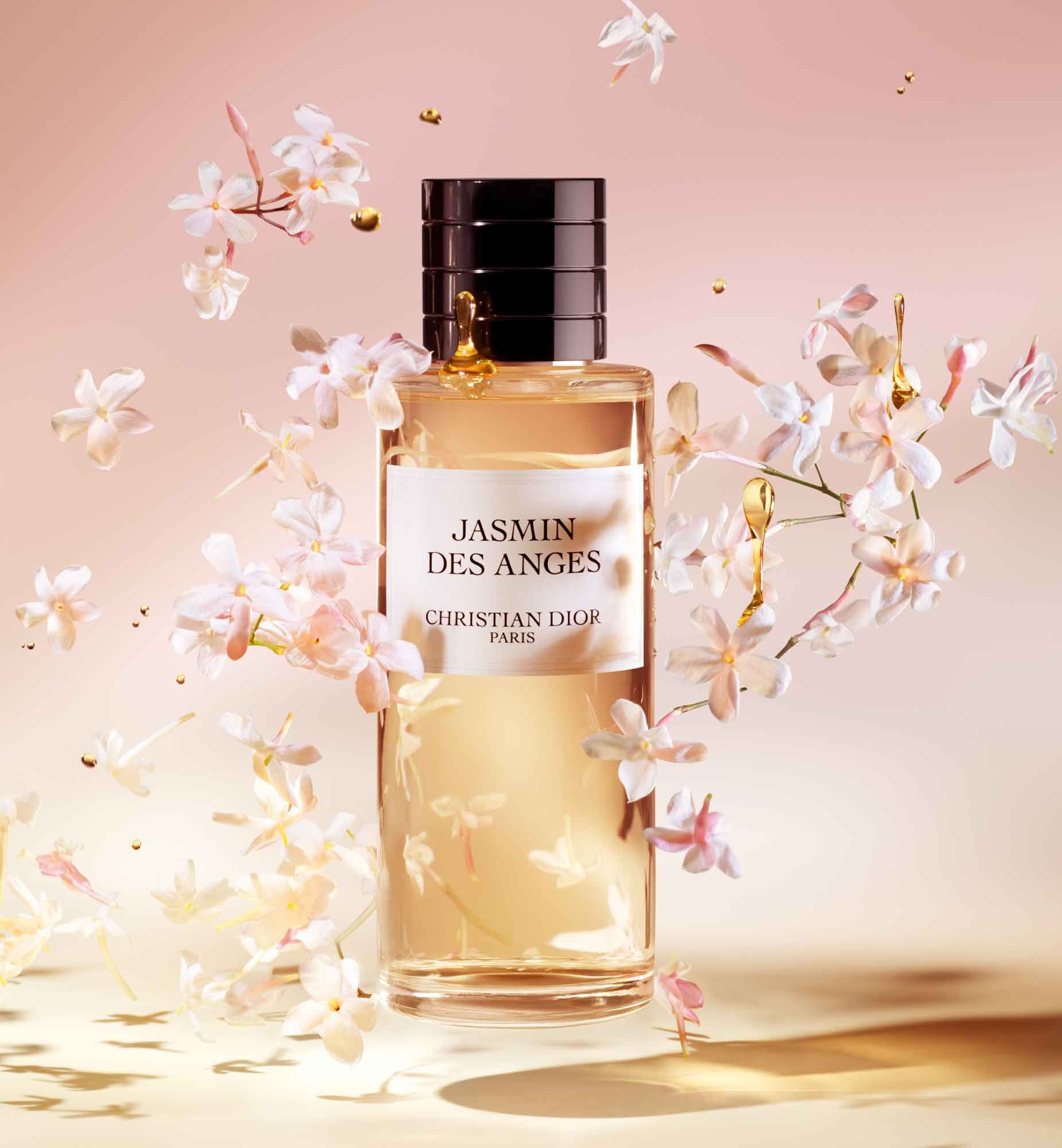 Jasmin des Anges: floral-fruity unisex fragrance drenched in