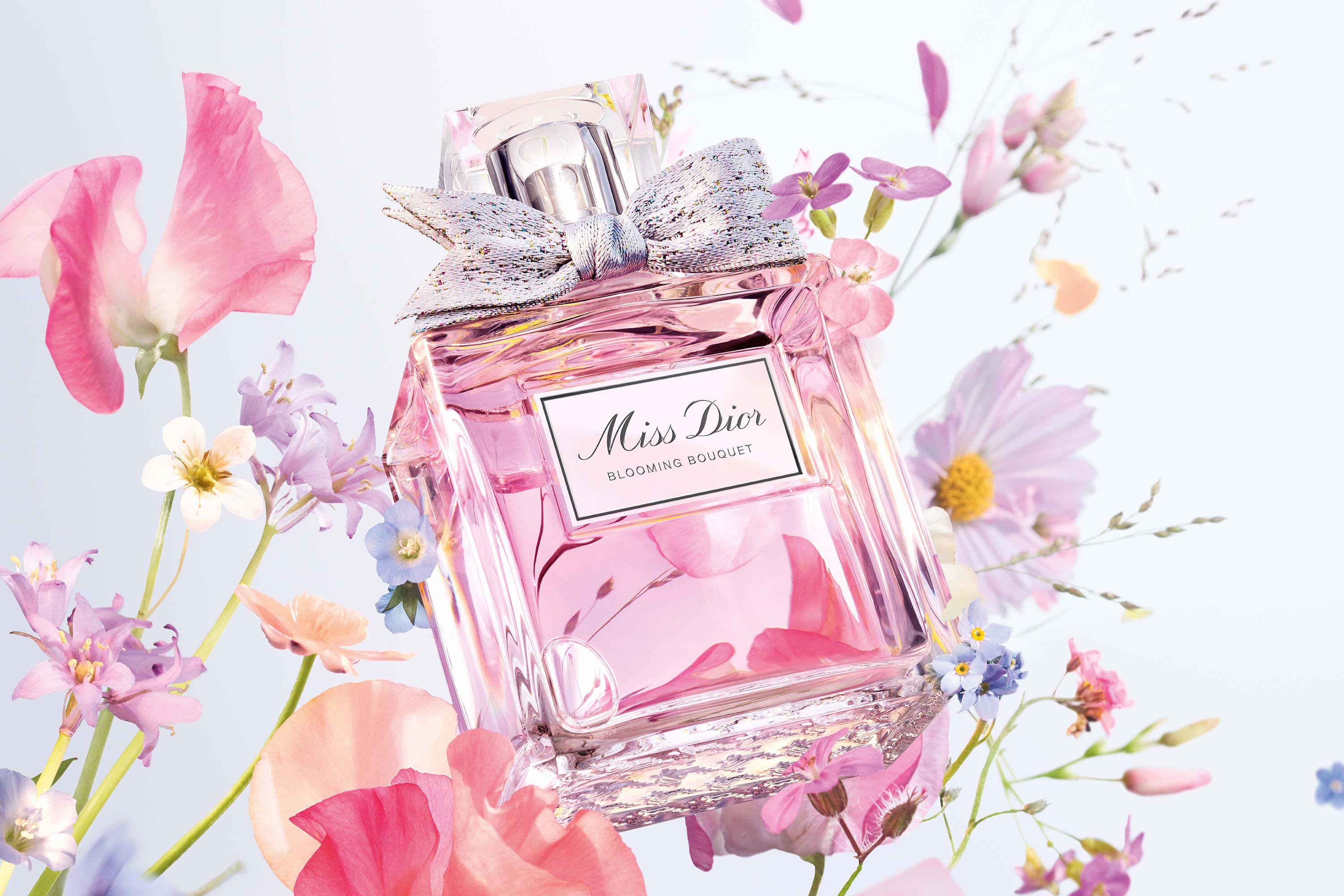 Miss Dior 花漾迪奧淡香水：清新花香調香水| DIOR