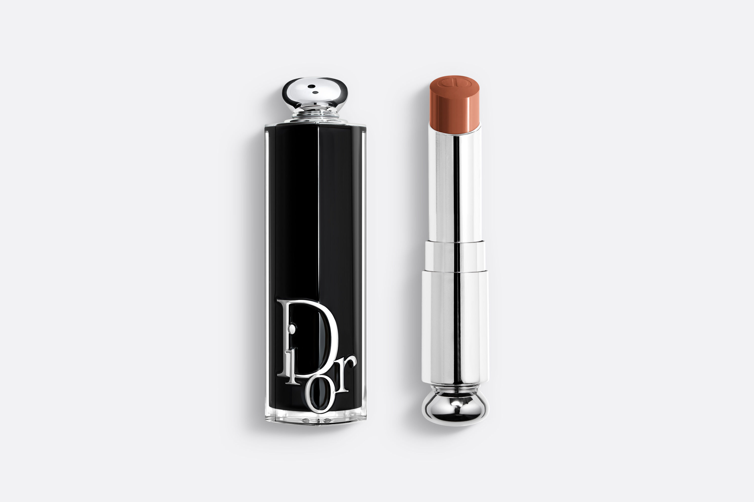 DIOR ADDICT Hydrating shine lipstick - 90% natural-origin ingredients - refillable A dark beige  717