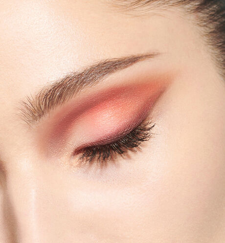 Dior - 5 Couleurs Couture - Velvet Limited Edition Eyeshadow wardrobe - high color - creamy powder - long wear - 11 Open gallery
