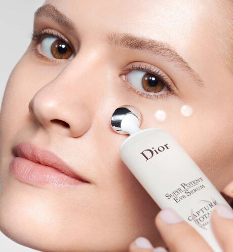 Dior - Capture Totale Super Potent Eye Serum Eye contour serum - total anti-fatigue anti-aging eye serum - 4 Open gallery