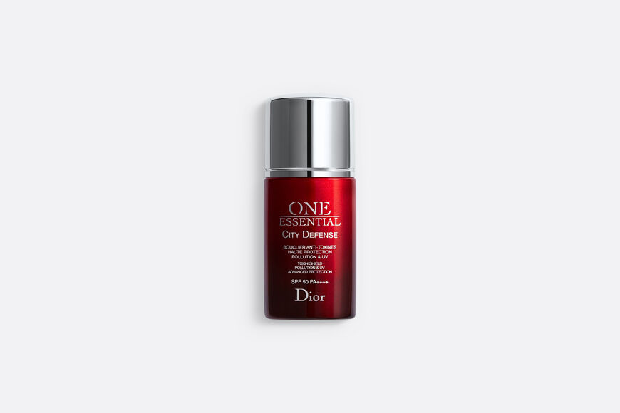 Dior - One Essential City defense toxin shield pollution & uv advanced protection spf 50 pa++++ Open gallery