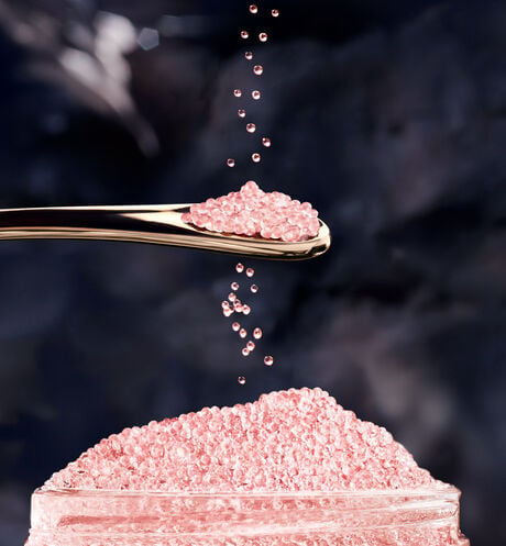 Dior - Dior Prestige Le micro-caviar de rose - 6 Open gallery