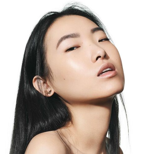 Dior - Dior Backstage Face & Body Foundation Face and body foundation - 72 Open gallery