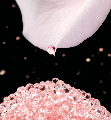 Dior - Dior Prestige Le micro-caviar de rose - 4 Open gallery