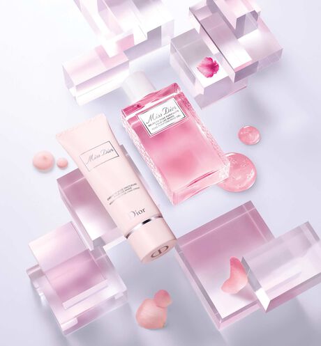 Dior - Miss Dior Crème de rose onctueuse pour les mains - 3 Ouverture de la galerie d'images