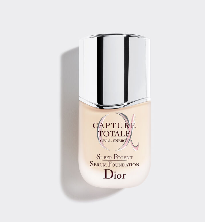 Fond de ten anti-îmbătrânire Giordani Gold - căutare cosmetice, produse de igienă la cerere