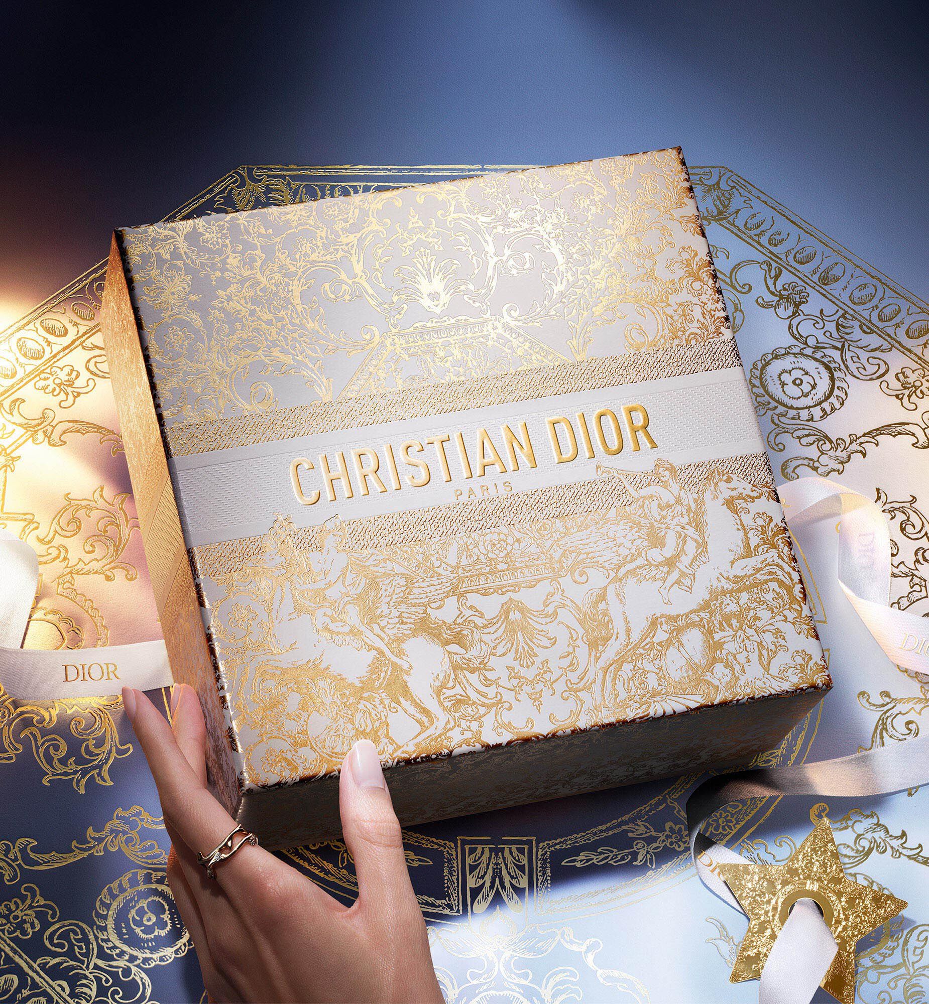 Miss Dior Eau de Parfum Set in a Limited Edition DIOR