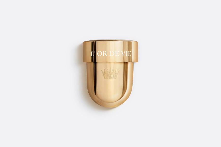 Dior - L'Or de Vie La Crème Riche Refill Rich creme refill - anti-aging and nourishing skincare masterpiece for dry skin - 92% natural-origin ingredients Open gallery