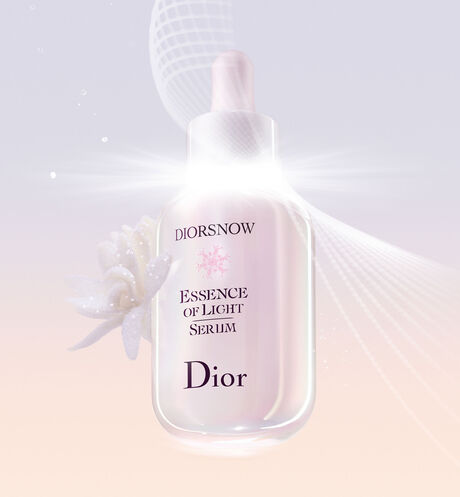 Dior - Diorsnow Essence of Light Serum Brightening milk serum - pure concentrate of light - 5 Open gallery