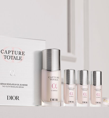 Dior - Capture Totale Le Sérum Set Youth-revealing serum - full size and travel size - 2 Open gallery