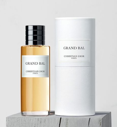 Dior - Grand Bal Parfum - 2 Ouverture de la galerie d'images