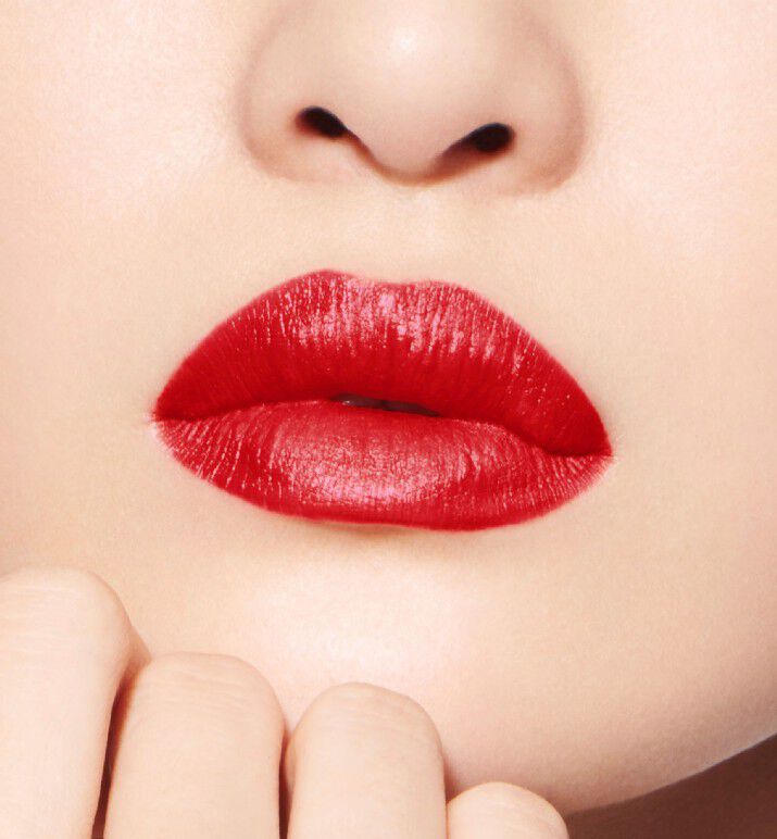 chanel lipstick 999 red