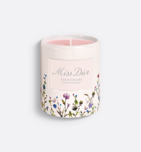 Miss Dior Scented Candle: candle with floral notes | DIOR