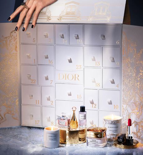 Dior Advent Calendar: Le 30 Montaigne  DIOR