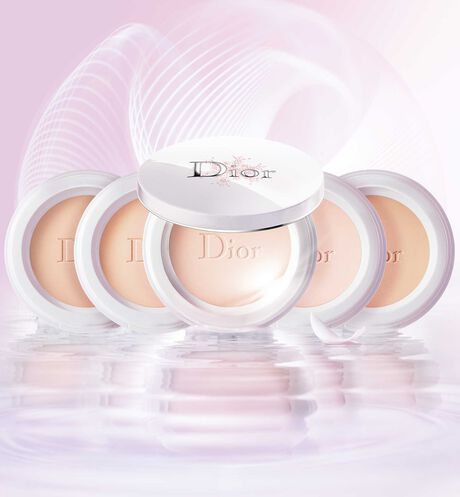 Dior - Diorsnow Perfect Light Compact Refill Refill - brightening powder foundation - moisture-lock spf 10 pa++ **
** instrumental test on 11 subjects after 2 hours. - 18 Open gallery